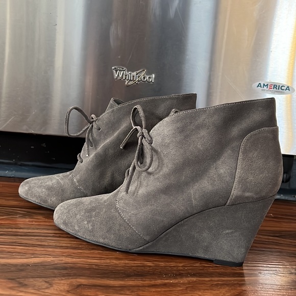 NWOT Via Spiga Sophie Lace Up Wedges - Picture 5 of 16